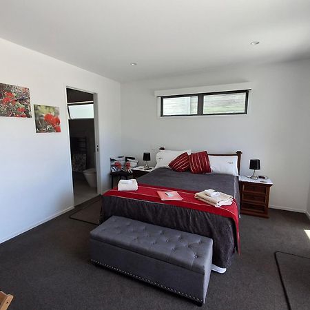 Papamoa Beach, Pohutukawa Deluxe Studio, On Hugoway ภายนอก รูปภาพ